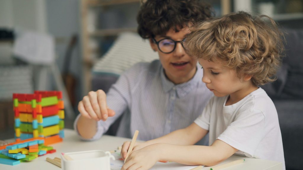 Child Psychologist in Dubai or Speech Therapist: Which Does Your Child Need?