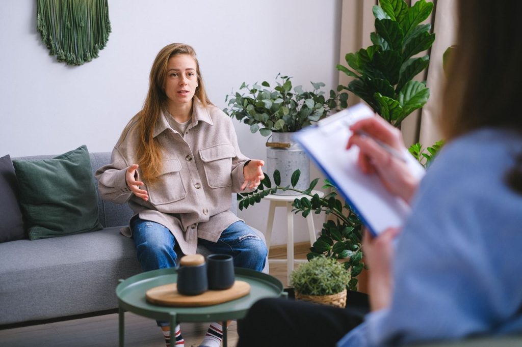 How a Clinical Psychologist in Dubai Measures Progress During Treatment