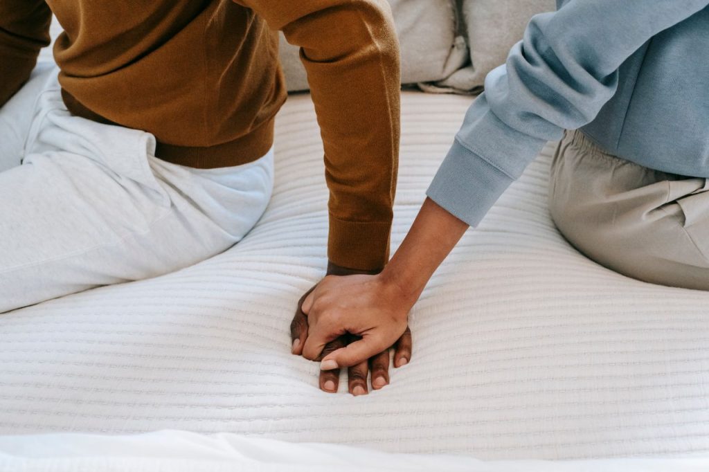 How a Couple Therapy in Dubai Chooses Between EFT, the Gottman Method and CBT