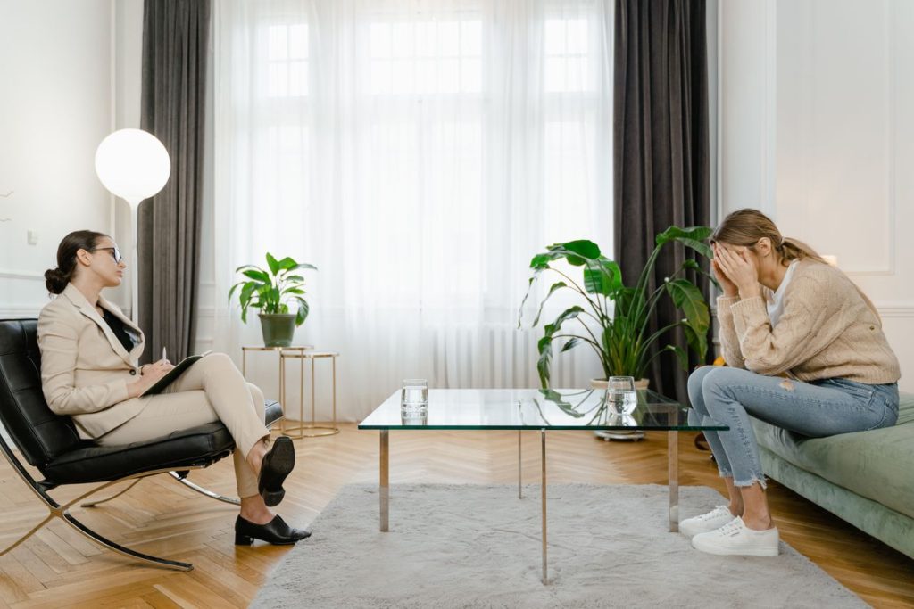 Will Your Employer Find Out You’re Seeing a Psychologist in Dubai?