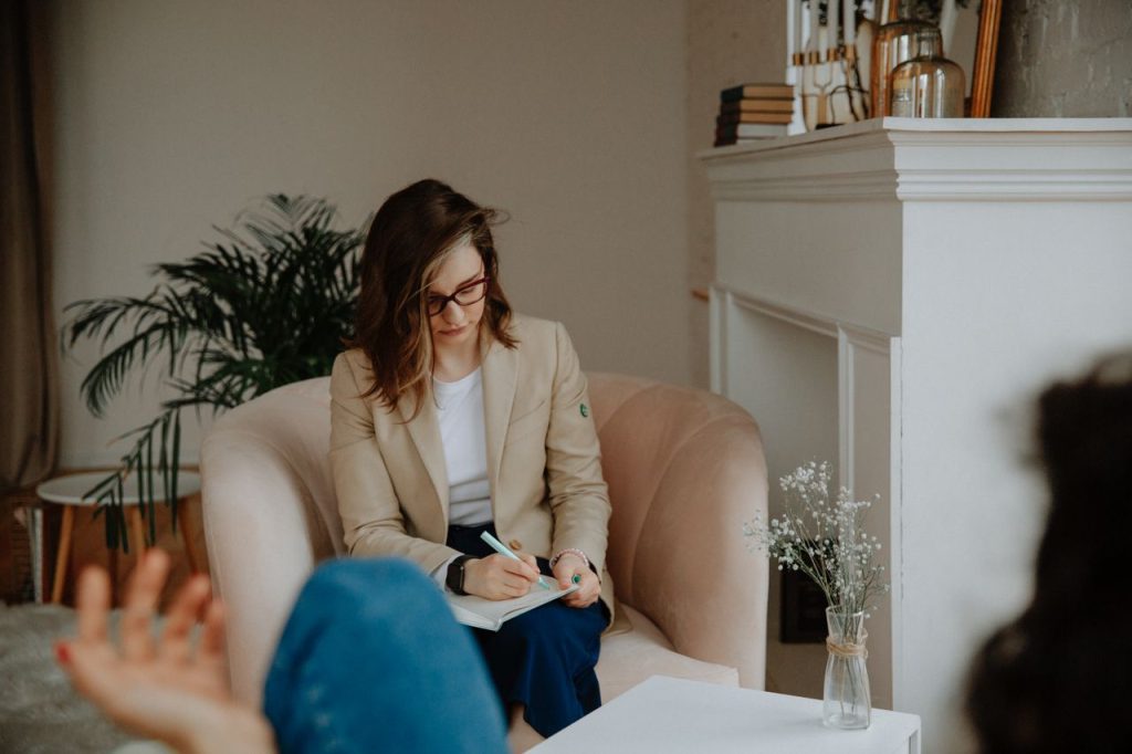 Best Psychologist in Dubai? Start With Your Concern, Then Pick the Name