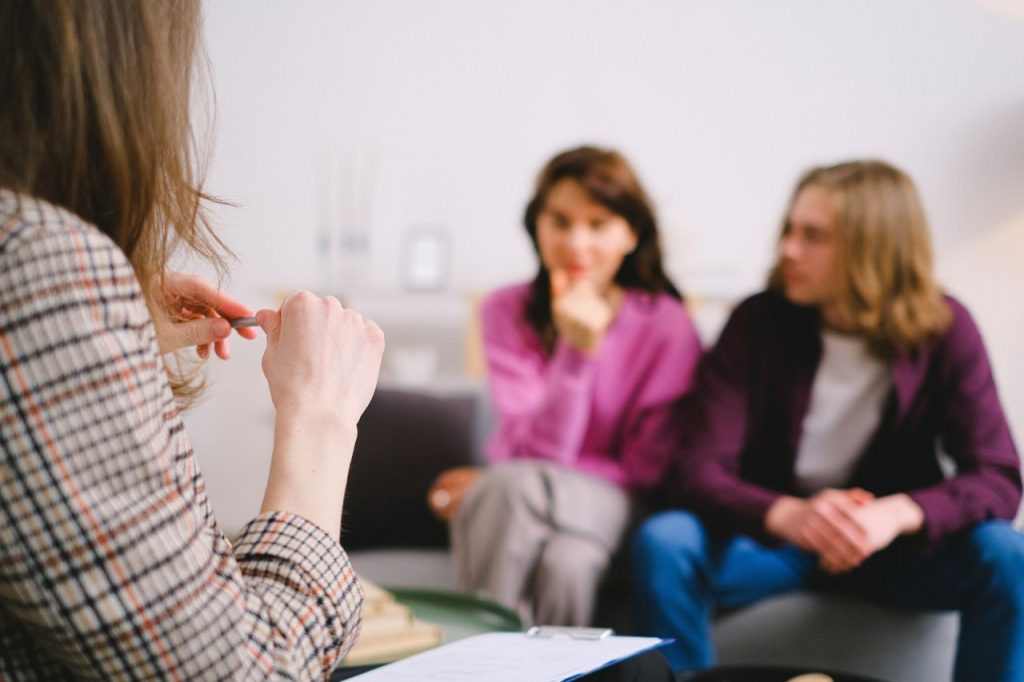 Why Weddings Strain Happy Couples: What a Clinical Psychologist in Dubai Can Do