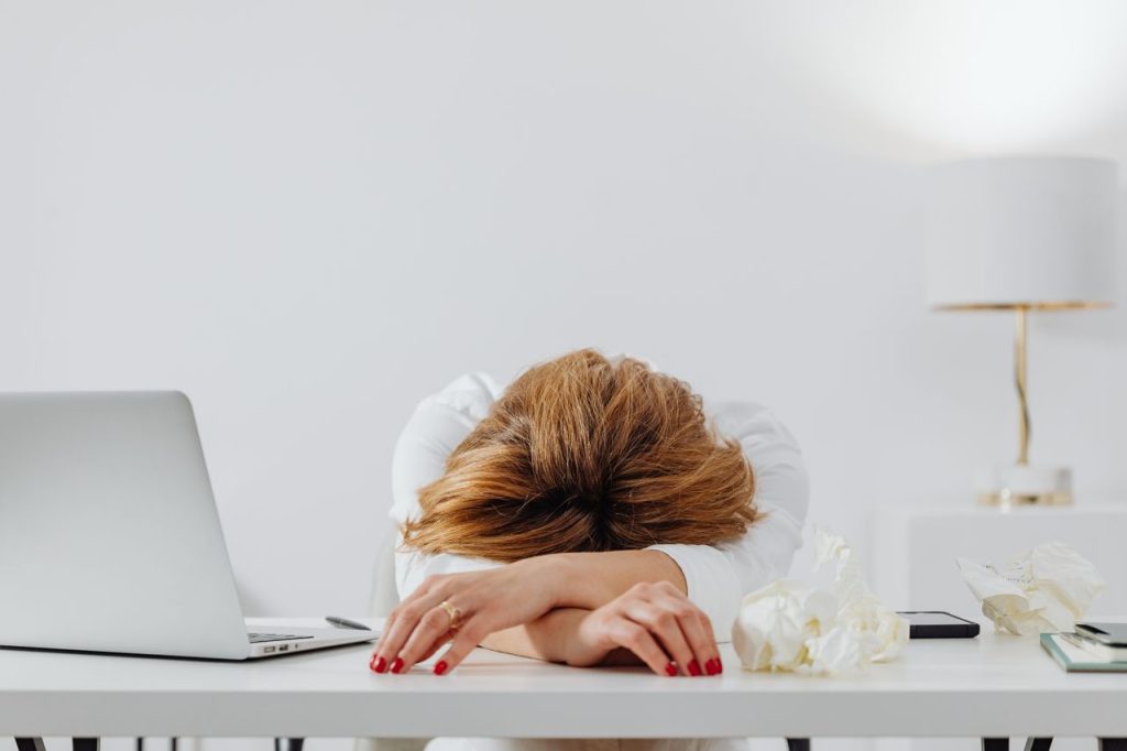 When Work Stress Becomes Burnout, What Can a Psychologist in Dubai Do?