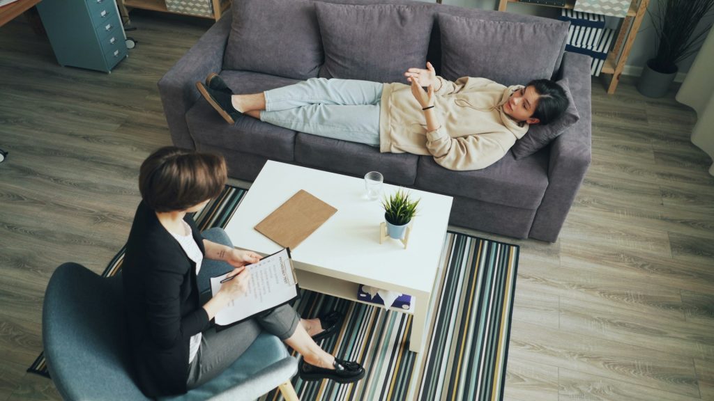 Psychologist in Dubai for Young Adults: What You Decide When You Book Alone